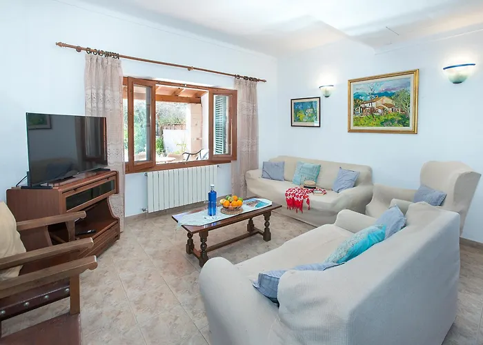 Owl Guillermo - Rustic Villa *