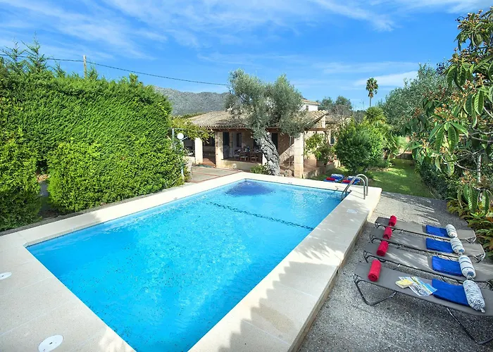 Owl Guillermo - Rustic Villa *