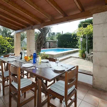 Owl Guillermo - Rustic Villa *